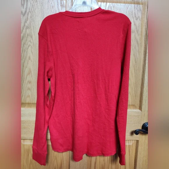 NWT GAP Men's Red Waffle Henley Shirt - Picture 3 of 4